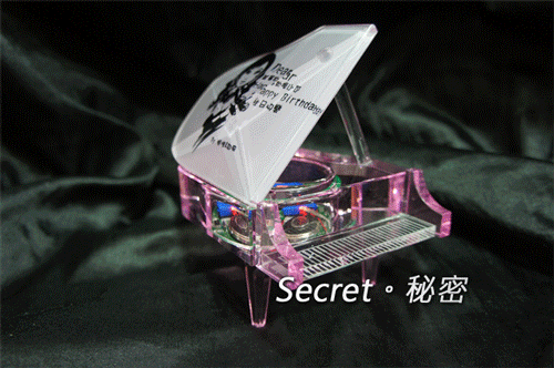中號日本SANKYO機芯水晶鋼琴八音樂盒 手工個性化訂製做可印相照片刻字及選歌 生日結婚情人節聖誕禮物品